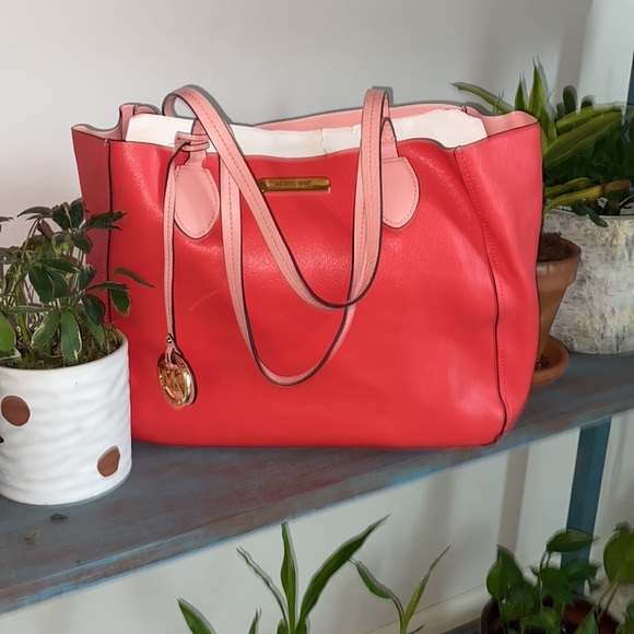 Michael Kors Handbags - Michael Kors Mae Large East West Large Leather Pink Coral Tote Bag